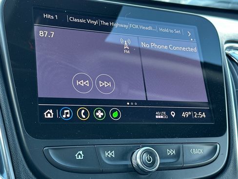 Used 2019 Chevrolet Malibu Hybrid w/ Leather Package image 19