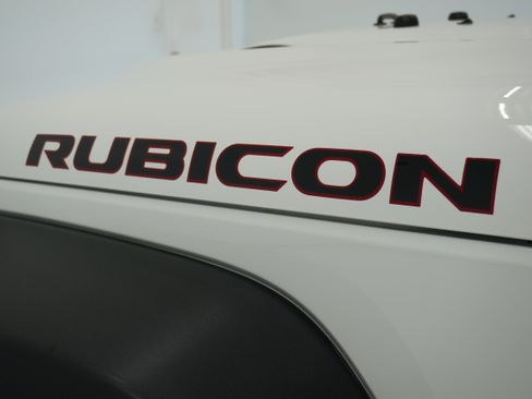 Used 2015 Jeep Wrangler Unlimited Rubicon image 8