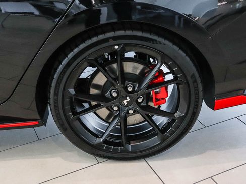 New 2026 Hyundai Elantra N FWD image 16