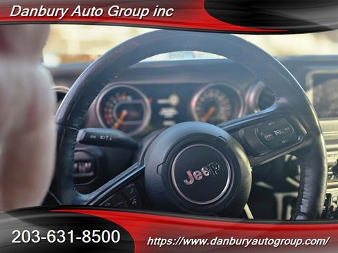 Used 2018 Jeep Wrangler Unlimited Sport S image 12