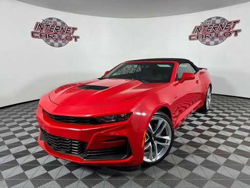 Used 2024 Chevrolet Camaro LT w/ RS Package image 2