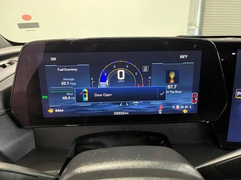 Used 2026 Chevrolet Traverse LT FWD image 27