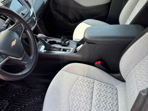 Used 2023 Chevrolet Equinox LS w/ LS Convenience Package FWD image 7