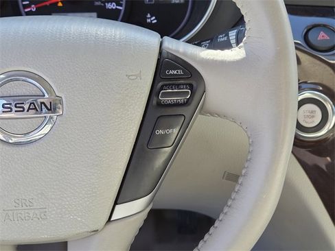 Used 2012 Nissan Quest SL image 20