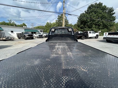 Used 2019 Ford F550 4x4 Regular Cab Super Duty w/ XL Value Package image 8