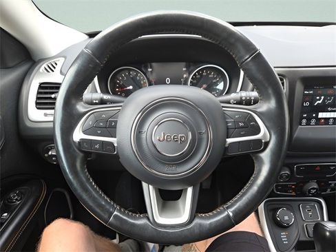 Used 2019 Jeep Compass Latitude w/ Popular Equipment Group image 16