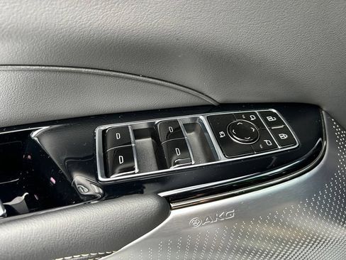 Used 2024 Cadillac Lyriq Sport RWD image 58