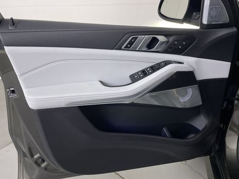 Used 2023 BMW X5 M50i w/ Executive Package image 10