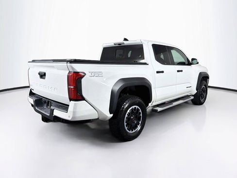 Used 2024 Toyota Tacoma TRD Off-Road w/ TRD Off Road Upgrade Package AWD/4WD image 11
