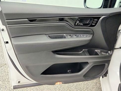 Used 2026 Honda Odyssey Elite image 11