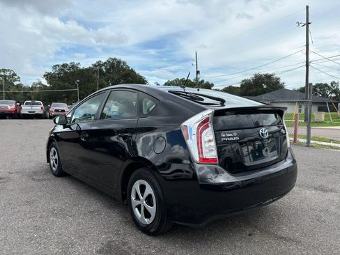 Used 2014 Toyota Prius Two FWD image 8