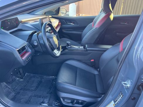 Used 2023 Toyota Prius Prime FWD image 15