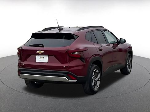 Used 2025 Chevrolet Trax LT image 14