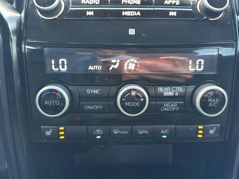 Used 2022 Subaru Ascent Onyx Edition AWD/4WD image 29