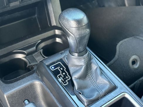 Used 2021 Toyota Tacoma SR w/ SR Convenience Package image 20