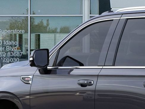 Used 2026 GMC Yukon Denali w/ Sun & Power Step Package AWD/4WD image 12