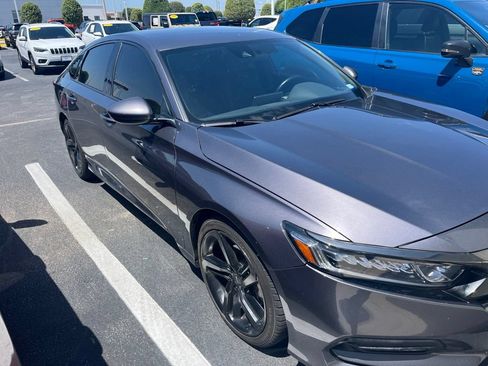 Certified 2020 Honda Accord Sport image 3