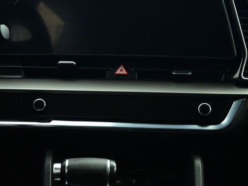 Certified 2024 Kia Sportage EX image 13