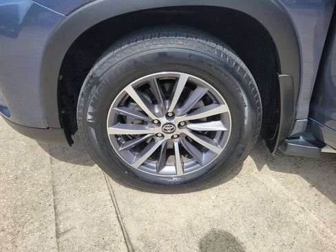 Used 2018 Toyota Highlander XLE FWD image 31