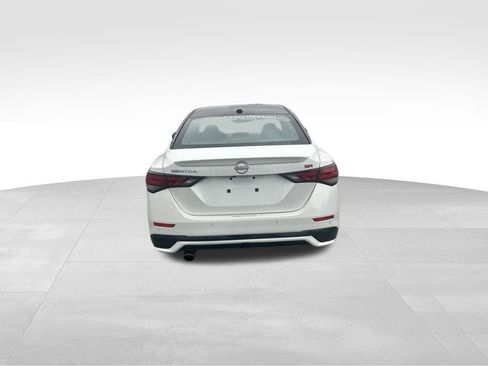 Certified 2025 Nissan Sentra SR w/ SR Premium Package image 4
