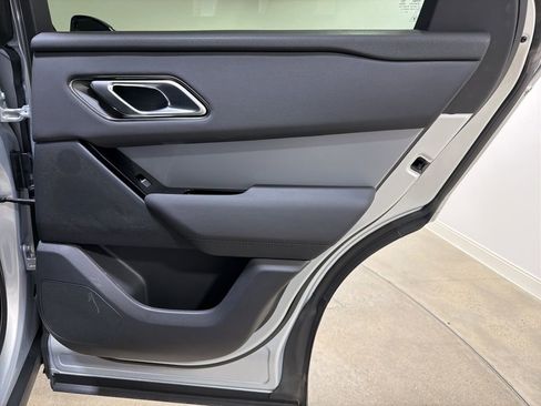 Used 2025 Land Rover Range Rover Velar S image 26