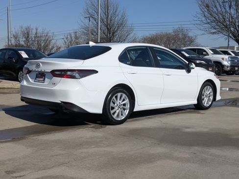 Used 2024 Toyota Camry LE image 6