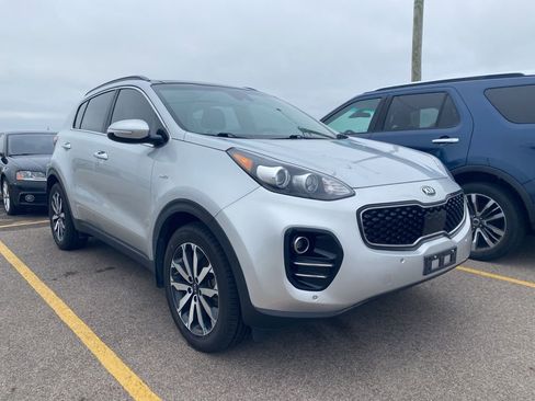 Used 2018 Kia Sportage EX w/ Option Group 040 image 4