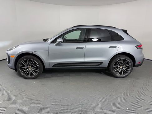 Certified 2026 Porsche Macan image 2