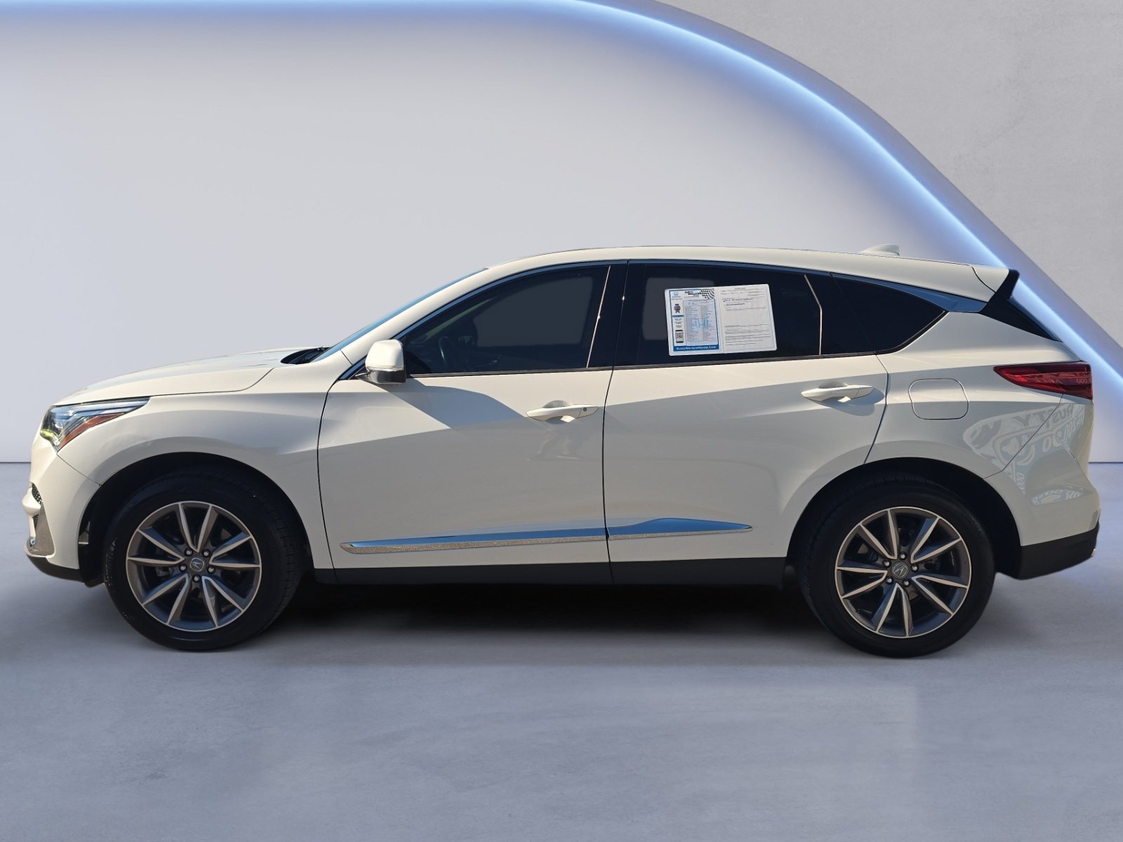 Used 2020 Acura RDX w/ Technology Package FWD image 2
