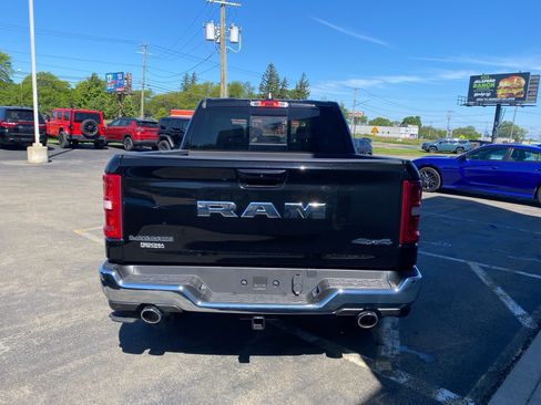 Used 2025 RAM 1500 Laramie w/ Bed Utility Group AWD/4WD image 4
