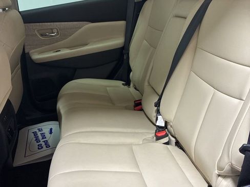Used 2024 Nissan Murano SV AWD/4WD image 16