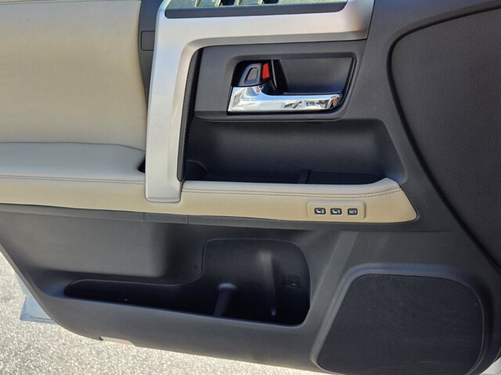 Used 2018 Toyota 4Runner Limited RWD image 28