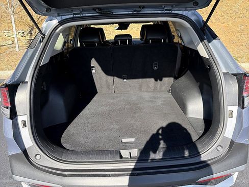 Used 2023 Kia Sportage EX image 22