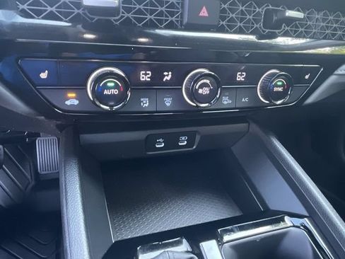 Used 2024 Honda Accord EX-L image 18