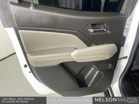 Used 2024 Chevrolet Colorado ZR2 w/ ZR2 Convenience Package III AWD/4WD image 19