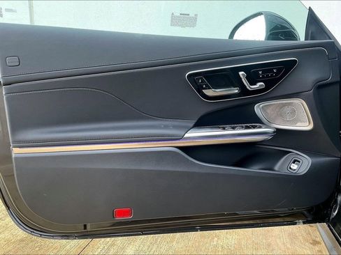 New 2026 Mercedes-Benz CLE 300 4MATIC Cabriolet image 10