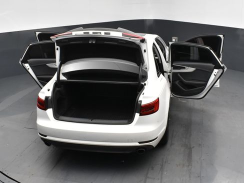 Used 2017 Audi A4 2.0T Premium image 28