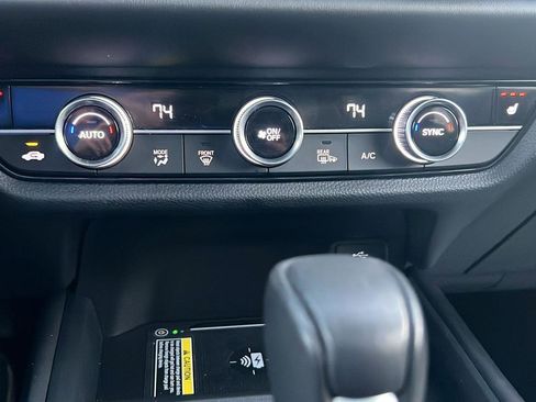 Used 2024 Honda HR-V EX-L image 26