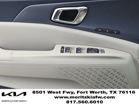 New 2026 Kia Carnival EX FWD image 16
