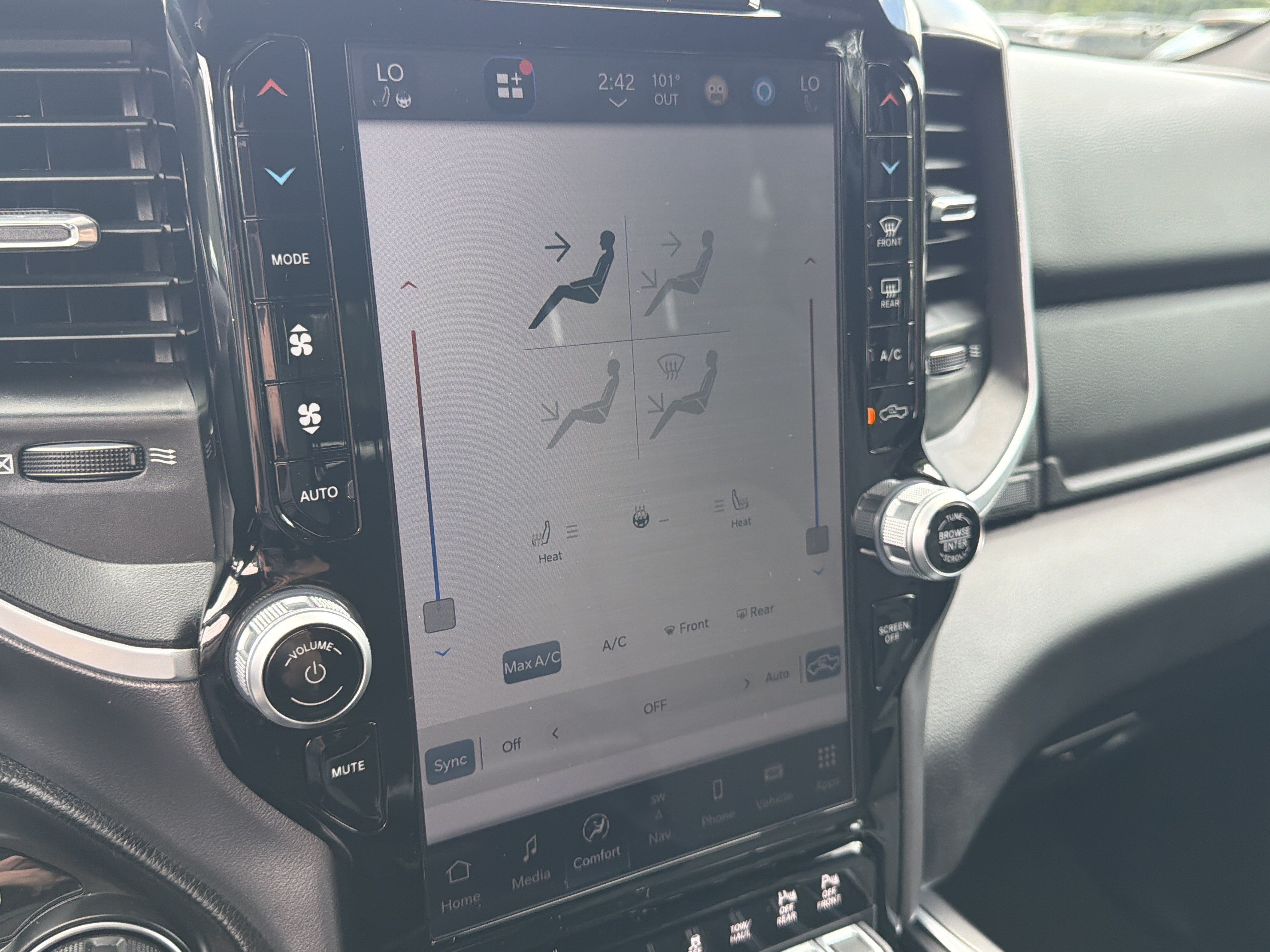 Used 2023 RAM 1500 Big Horn AWD/4WD image 36