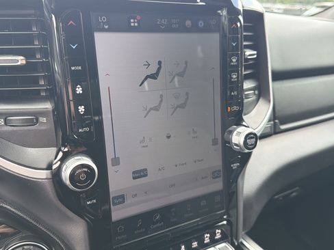 Used 2023 RAM 1500 Big Horn AWD/4WD image 36