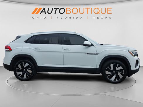 Used 2024 Volkswagen Atlas Cross Sport SE AWD/4WD image 7