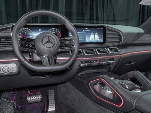 New 2026 Mercedes-Benz GLS 450 4MATIC image 21