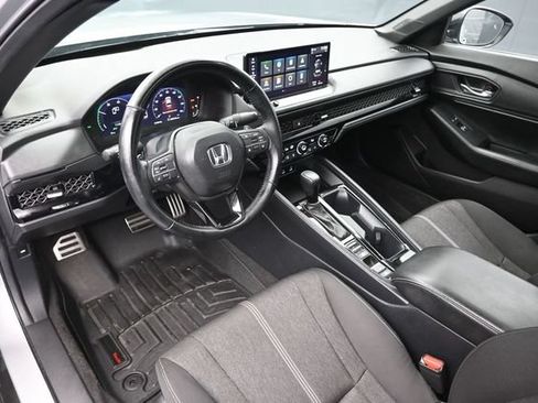 Used 2024 Honda Accord Sport image 11