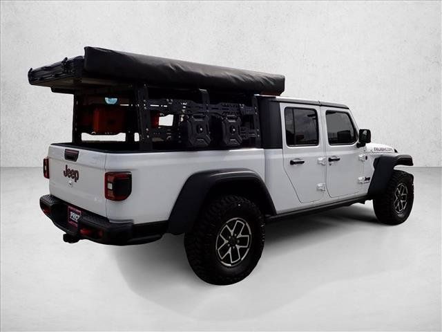 Used 2024 Jeep Gladiator Rubicon w/ Technology Group AWD/4WD image 4
