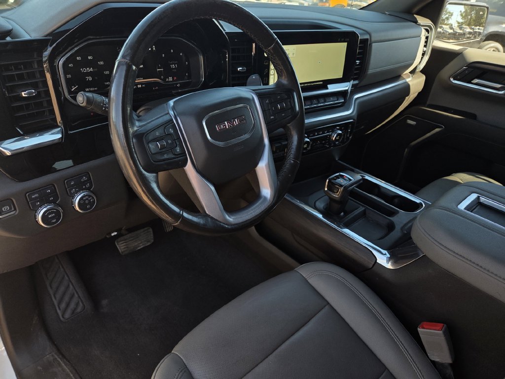 Used 2022 GMC Sierra 1500 SLT w/ SLT Premium Plus Package AWD/4WD image 16