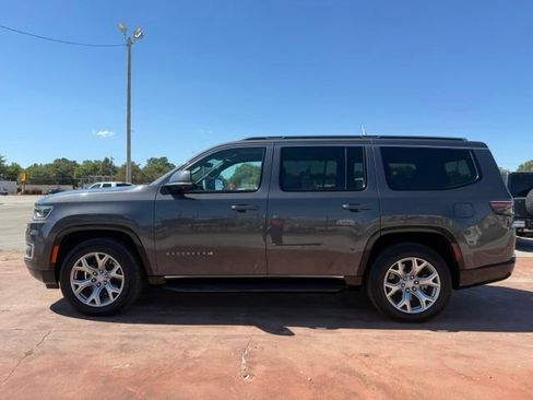 Used 2022 Jeep Wagoneer Series I w/ Convenience Group I AWD/4WD image 8