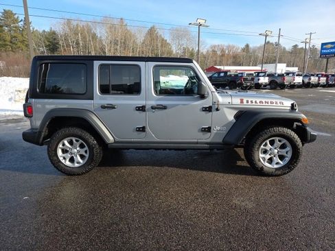 Used 2021 Jeep Wrangler Unlimited Islander w/ Uconnect 4C Nav & Sound Group image 25