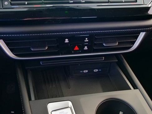 New 2026 Volkswagen Atlas SE image 24