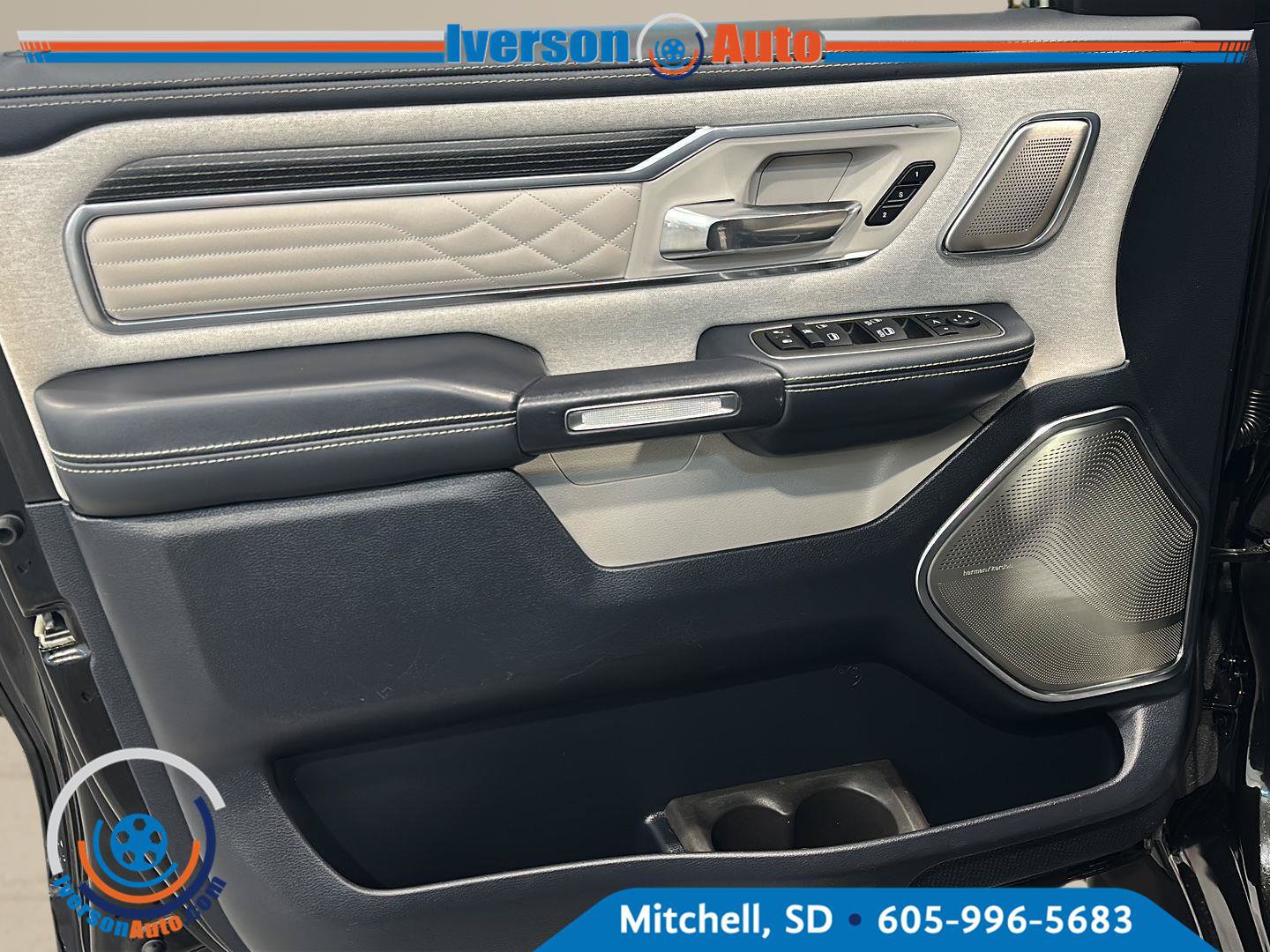 Used 2024 RAM 1500 Limited AWD/4WD image 12